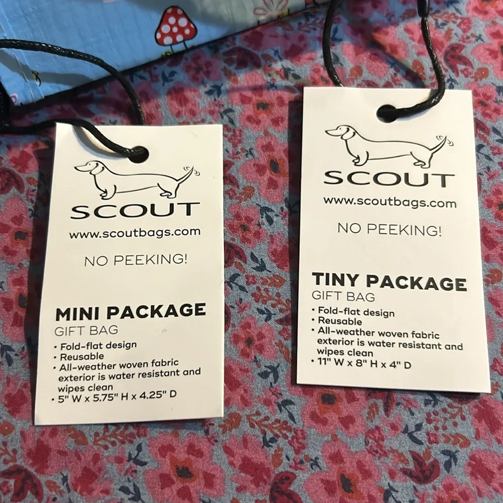 Scout Tiny and Mini Package Gift Bags Reusable Gnome for the Holidays Pattern - Picture 6 of 6